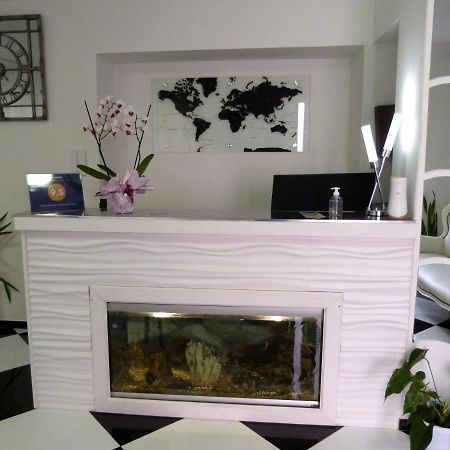 Clelia'S Boutique Rooms & Suites ลามัดดาเลนา ภายนอก รูปภาพ