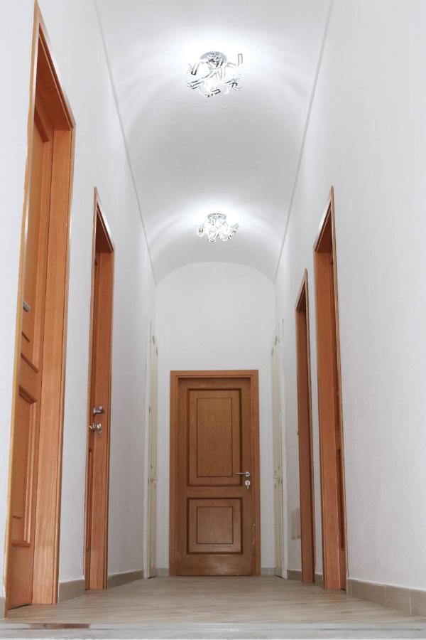 Clelia'S Boutique Rooms & Suites ลามัดดาเลนา ภายนอก รูปภาพ