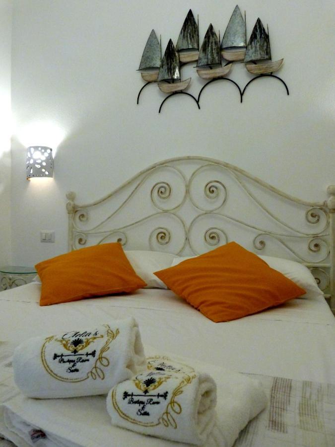Clelia'S Boutique Rooms & Suites ลามัดดาเลนา ภายนอก รูปภาพ